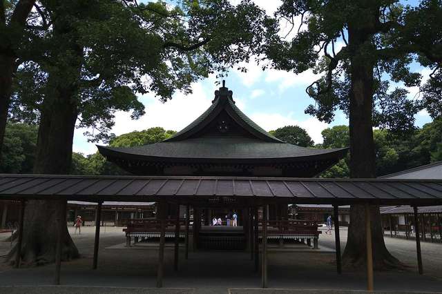 氷川神社 埼玉県さいたま市大宮区 八百万の神