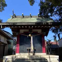 緑の屋根と朱の壁が印象的(投稿日:2022年2月11日) 写真