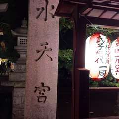 お祭りの夜の水天宮と石碑(投稿日:2016年7月18日) 写真