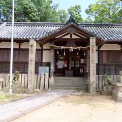 拝殿前..(投稿日:2020年8月3日) 写真