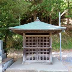 御堂(投稿日:2022年5月1日) 写真