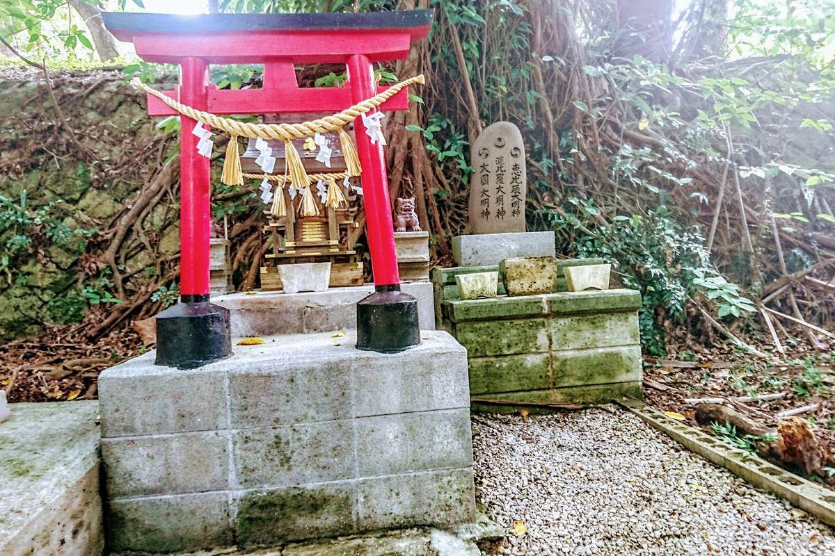 世持神社 沖縄県那覇市。｜⛩世持神社｜沖縄県那覇市 - 八百万の神